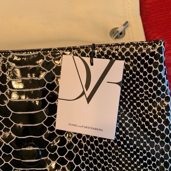 DVF large Harper daybag black shiny python combo - Picture 10 of 13